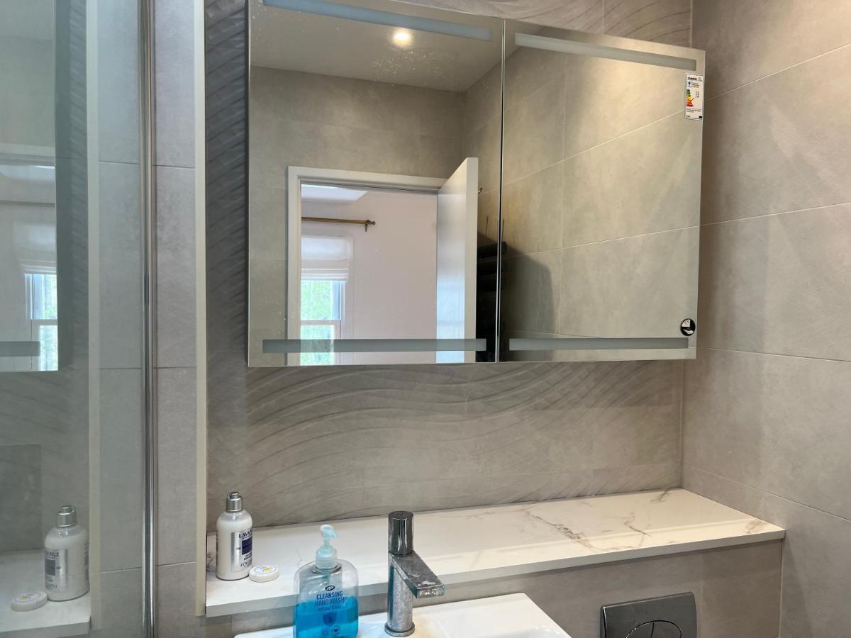 300m To Fitzwilliam Museum 3 En-suites Double Bedroom Victoria House Villa Cambridge (Cambridgeshire)