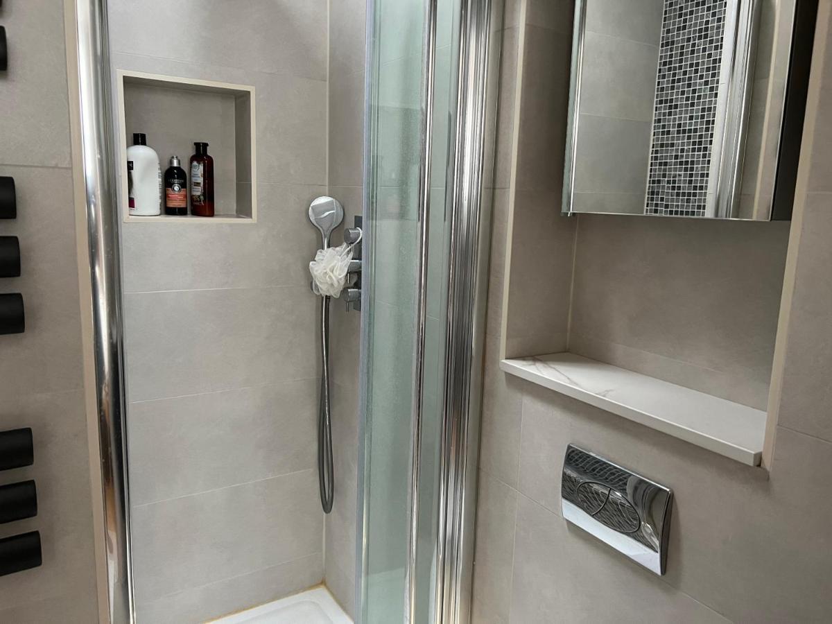 300m To Fitzwilliam Museum 3 En-suites Double Bedroom Victoria House * Cambridge (Cambridgeshire)
