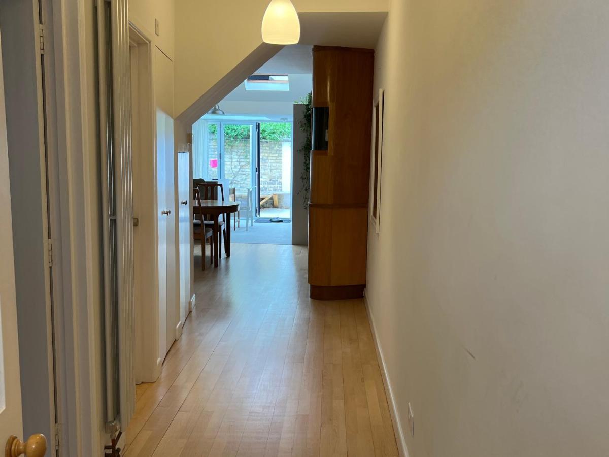 300m To Fitzwilliam Museum 3 En-suites Double Bedroom Victoria House Villa Cambridge (Cambridgeshire)